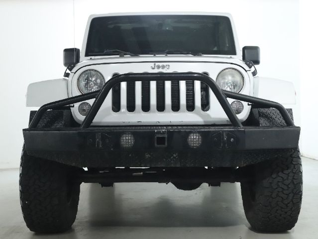 2014 Jeep Wrangler Unlimited Sahara - Image 5