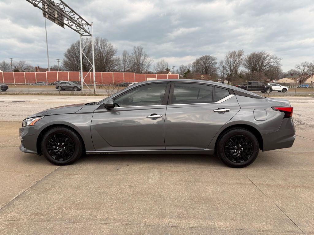 2020 Nissan Altima S - Photo 11