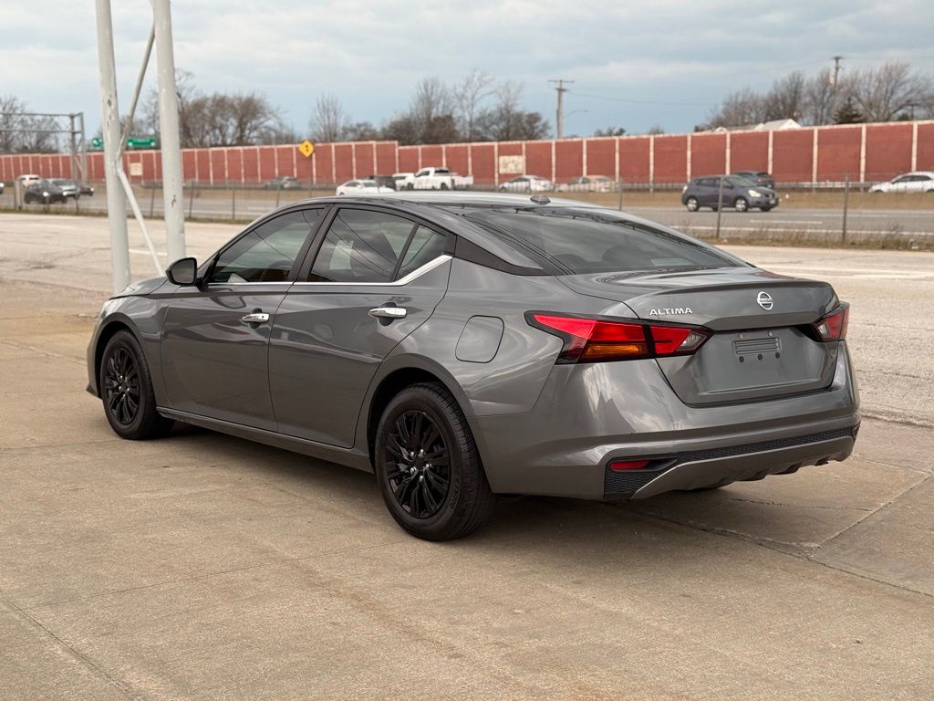 2020 Nissan Altima S - Photo 10