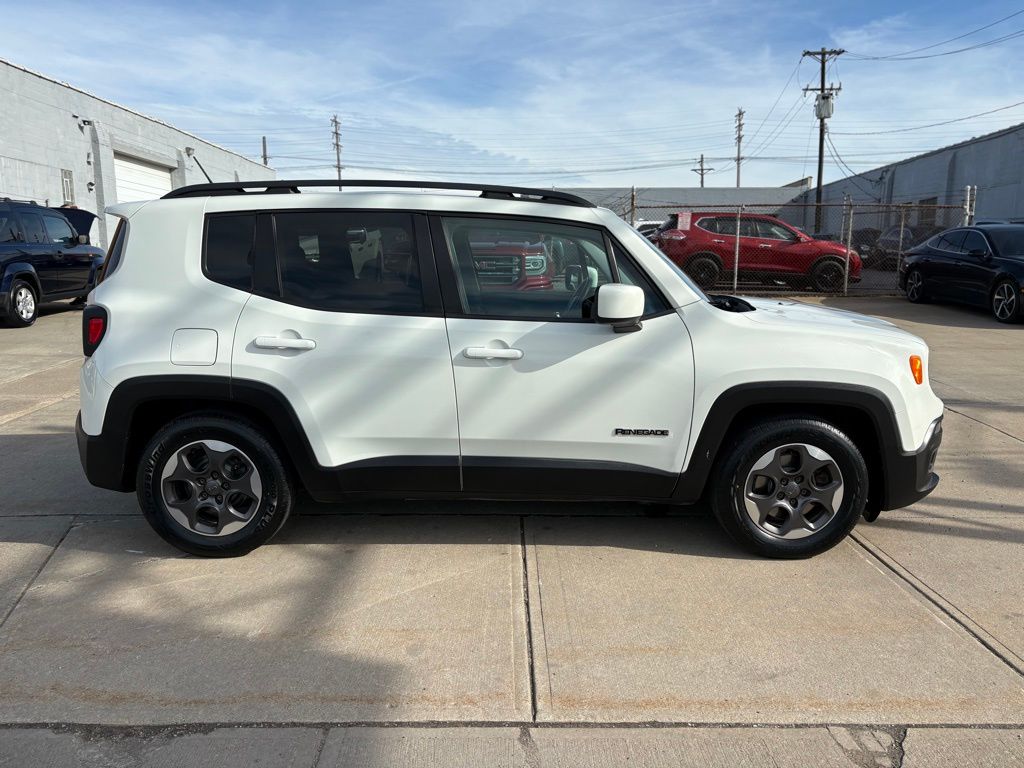 Photo 5 of 2015 Jeep Renegade Latitude