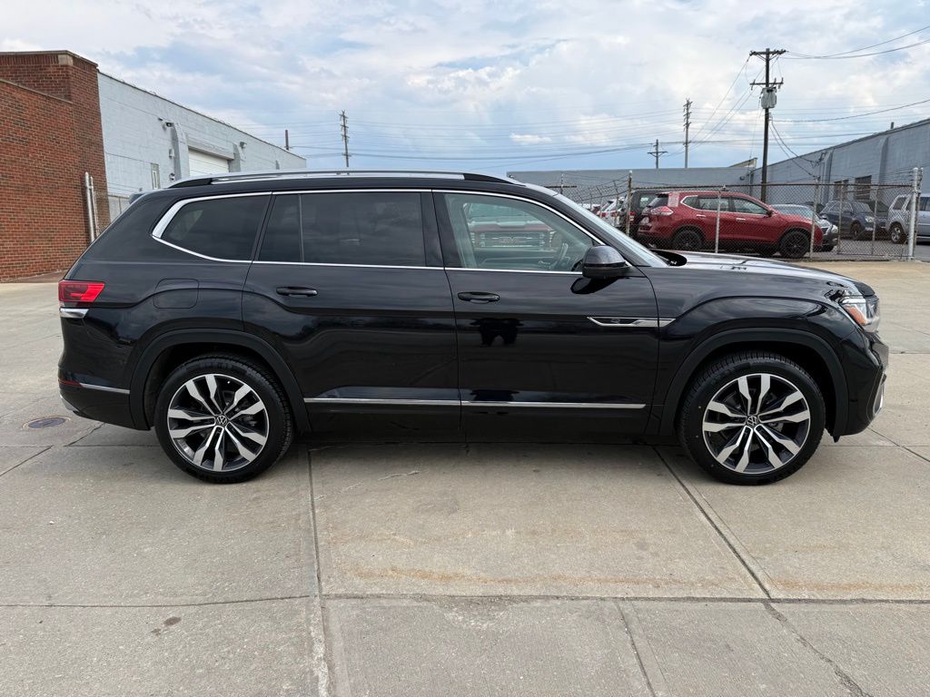 2021 Volkswagen Atlas V6 SEL Premium R-Line 4Motion - Image 5