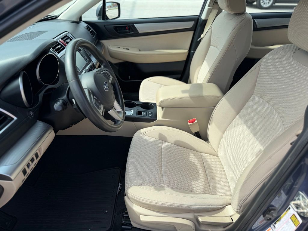 2017 Subaru Outback Base - Photo 18