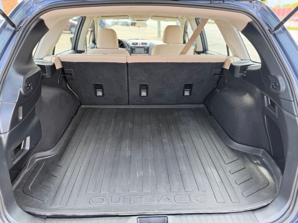 2017 Subaru Outback Base - Photo 11
