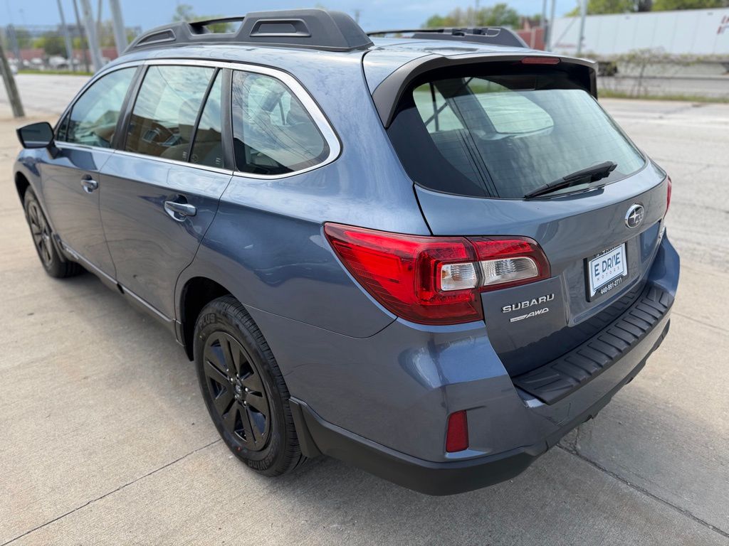 2017 Subaru Outback Base - Photo 7