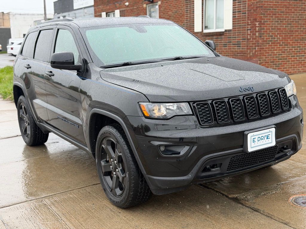 Photo 3 of 2019 Jeep Grand Cherokee Upland