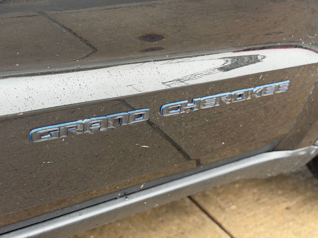 Photo 5 of 2019 Jeep Grand Cherokee Upland