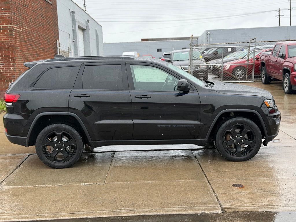 Photo 4 of 2019 Jeep Grand Cherokee Upland