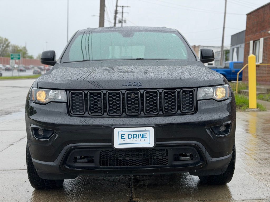 Photo 2 of 2019 Jeep Grand Cherokee Upland