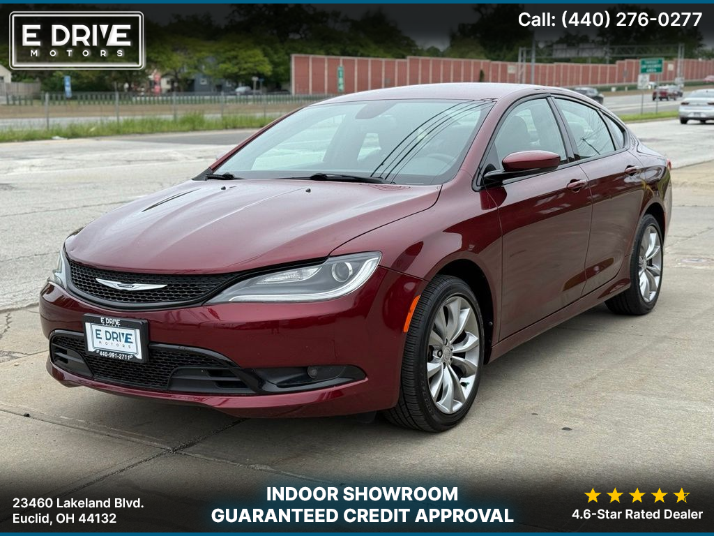 Photo 1 of 2016 Chrysler 200 S