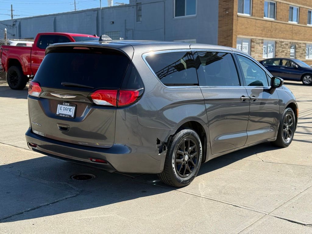 Photo 3 of 2017 Chrysler Pacifica Touring