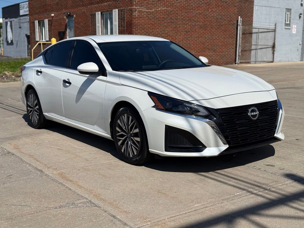 Photo 4 of 2023 Nissan Altima 2.5 SV