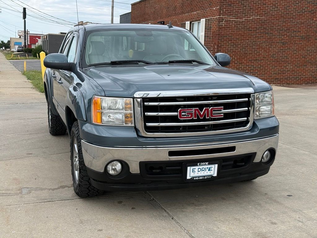2013 GMC Sierra 1500 SLT - Image 3