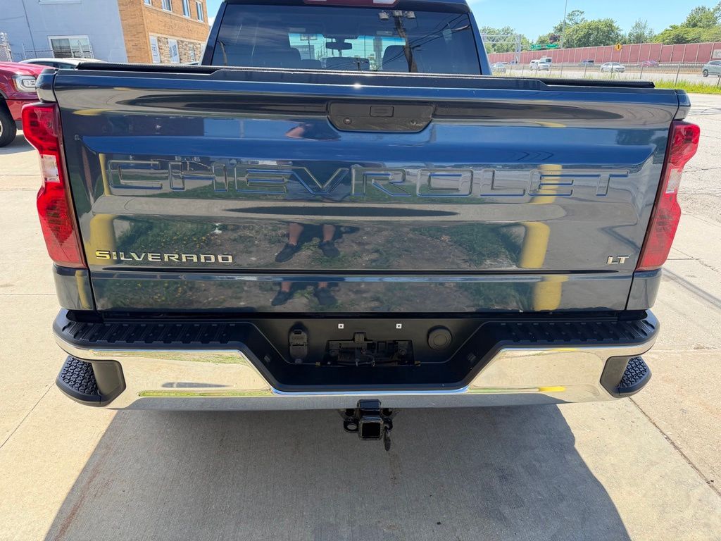 2019 Chevrolet Silverado 1500 LT - Image 5