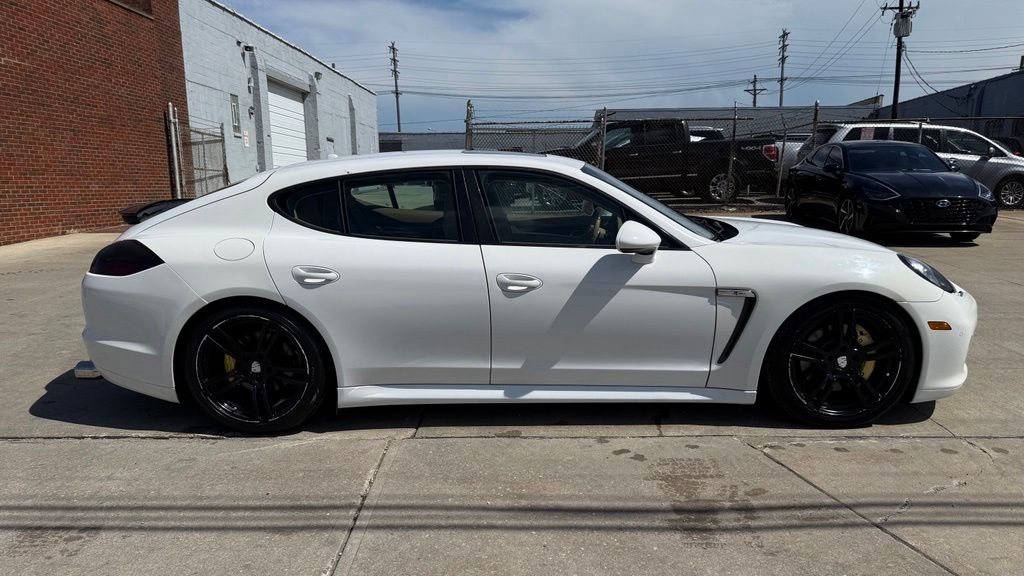 Photo 5 of 2010 Porsche Panamera 4S