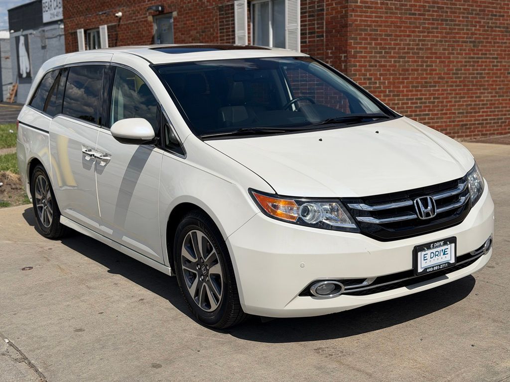 Photo 3 of 2017 Honda Odyssey Touring