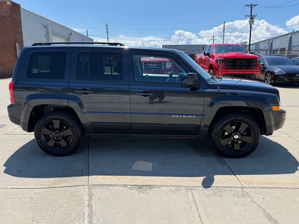 2016 Jeep Patriot Latitude - Image 5