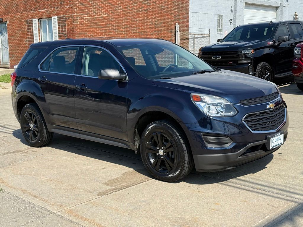 2016 Chevrolet Equinox LS - Image 4