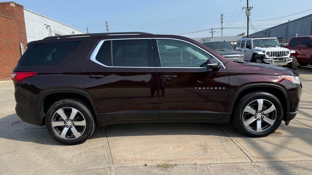 2020 Chevrolet Traverse 3LT - Image 5