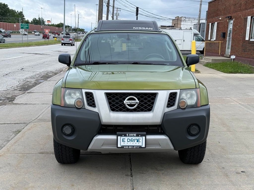 2011 Nissan Xterra X - Image 2