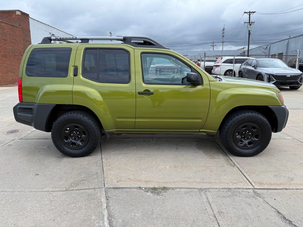 2011 Nissan Xterra X - Image 5