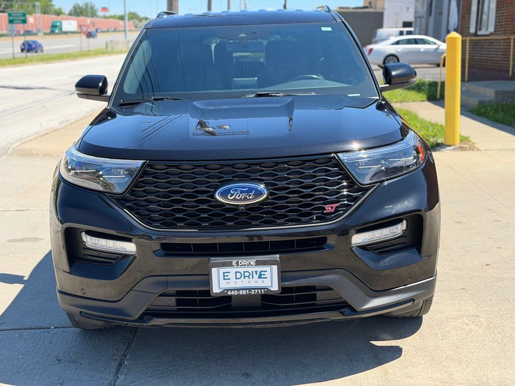Photo 2 of 2020 Ford Explorer ST