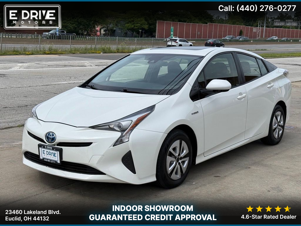 Photo 1 of 2017 Toyota Prius Three