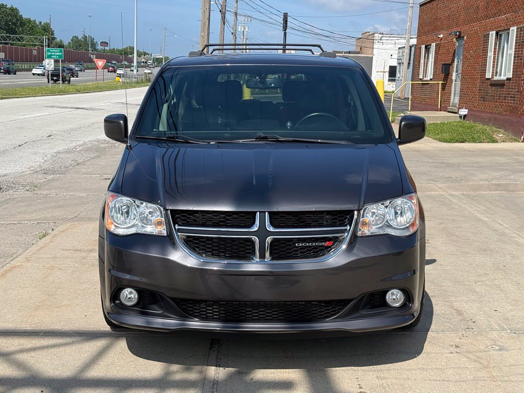 Photo 2 of 2017 Dodge Grand Caravan SXT