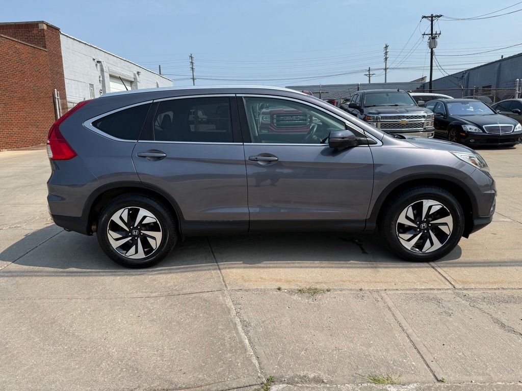 2016 Honda CR-V Touring - Image 5