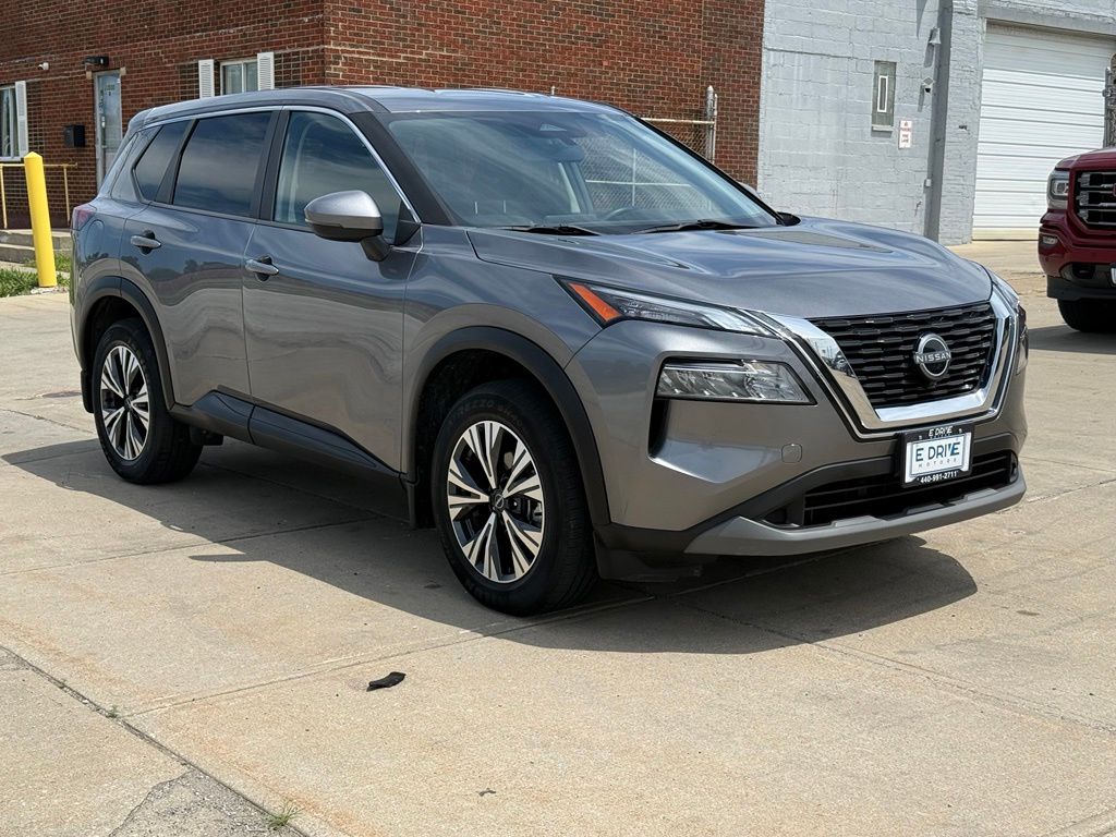 Photo 4 of 2023 Nissan Rogue SV
