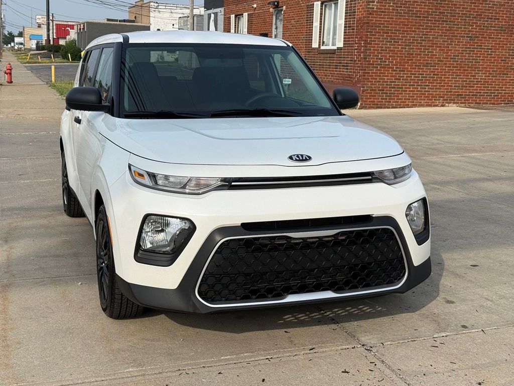 Photo 3 of 2020 Kia Soul LX