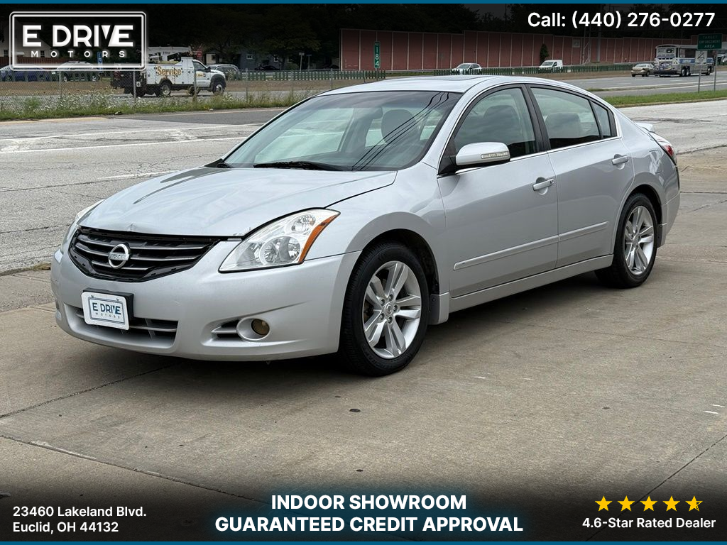 Photo 1 of 2011 Nissan Altima 3.5 SR