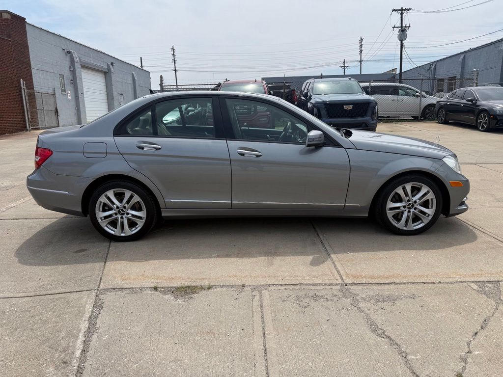 Photo 5 of 2013 Mercedes-Benz C-Class C 300 Luxury 4MATIC