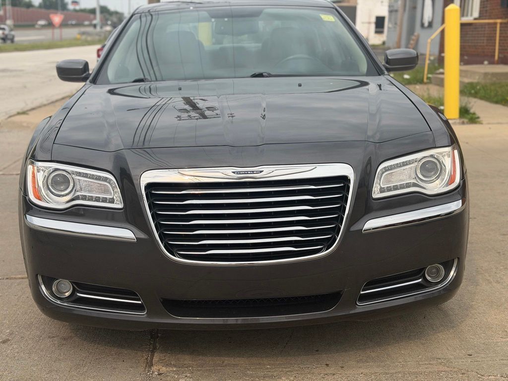 Photo 3 of 2013 Chrysler 300 Base
