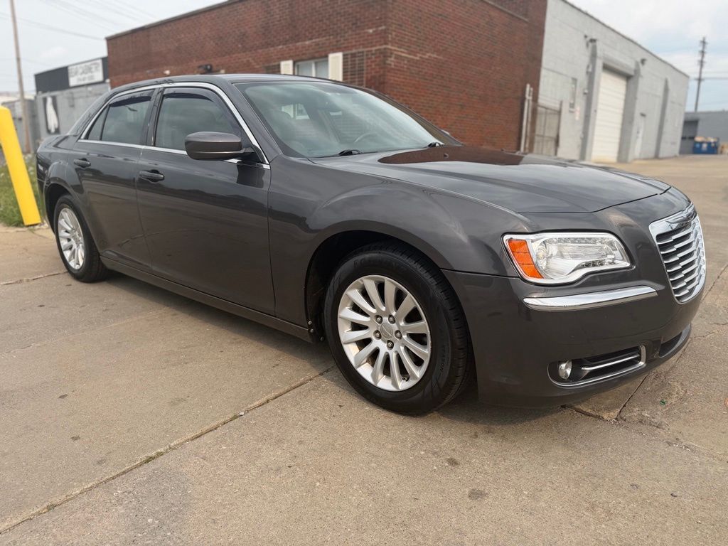Photo 5 of 2013 Chrysler 300 Base