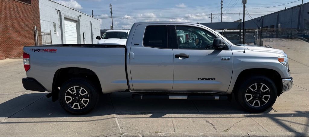 Photo 5 of 2016 Toyota Tundra SR5