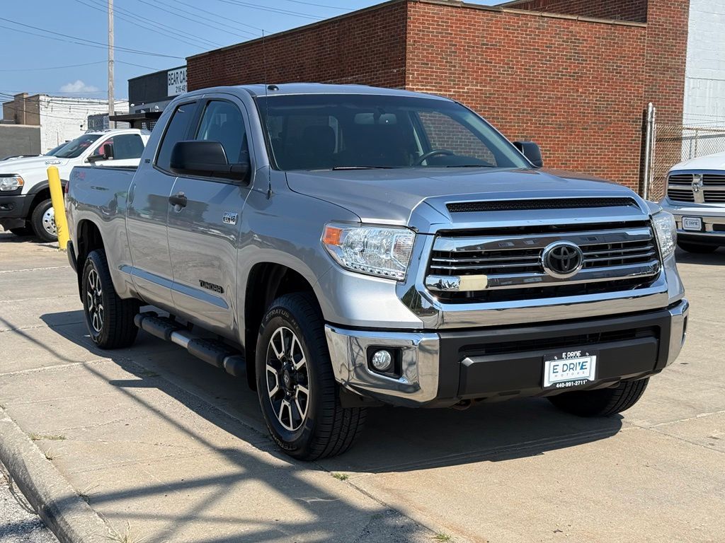 Photo 4 of 2016 Toyota Tundra SR5