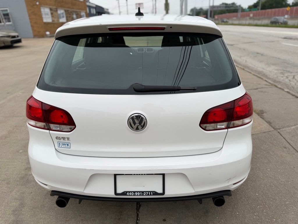 Photo 5 of 2013 Volkswagen GTI Base PZEV