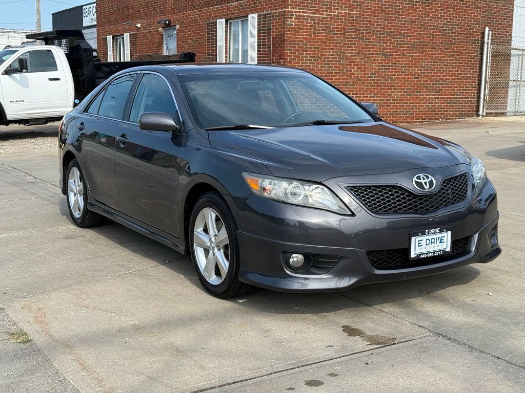 Photo 3 of 2011 Toyota Camry SE