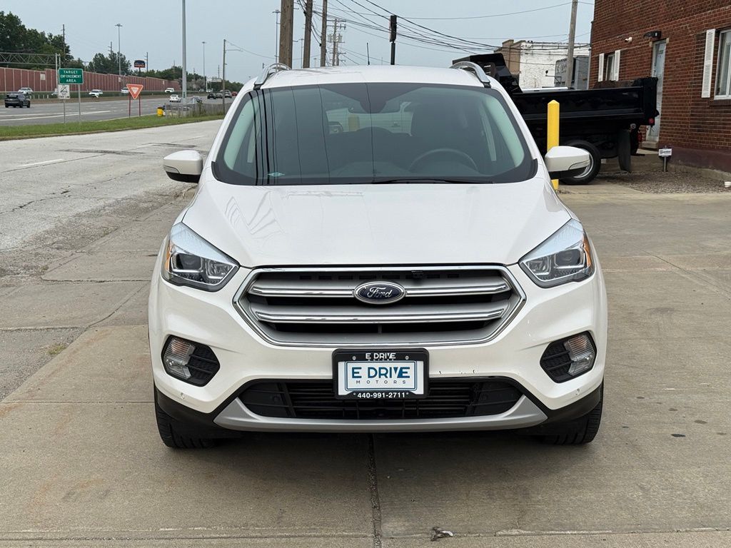 Photo 2 of 2019 Ford Escape Titanium