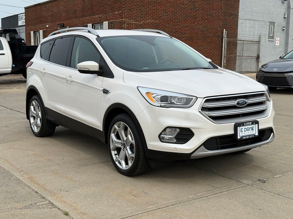Photo 4 of 2019 Ford Escape Titanium