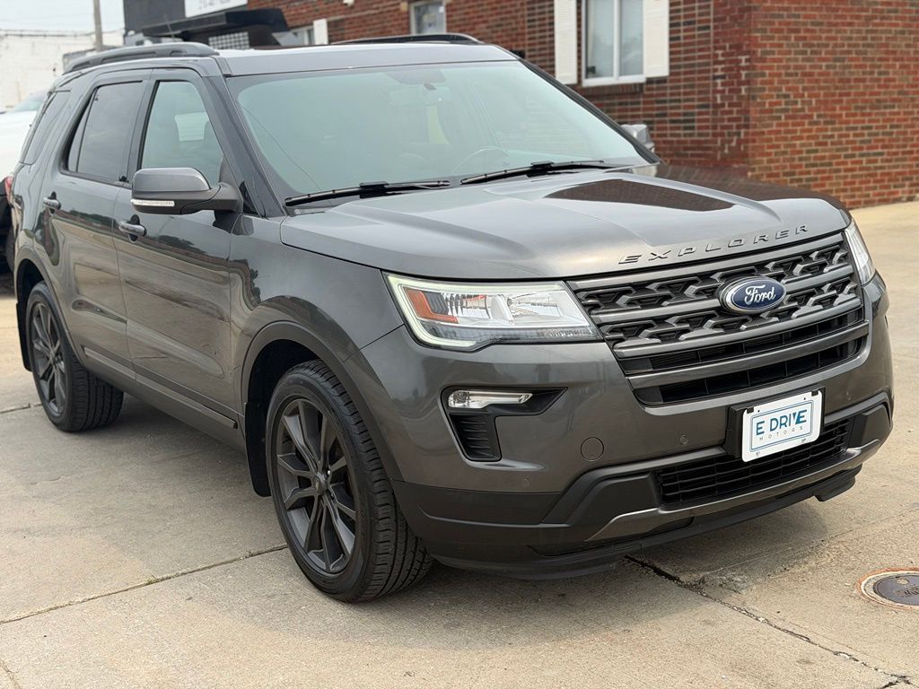 2018 Ford Explorer XLT - Image 4