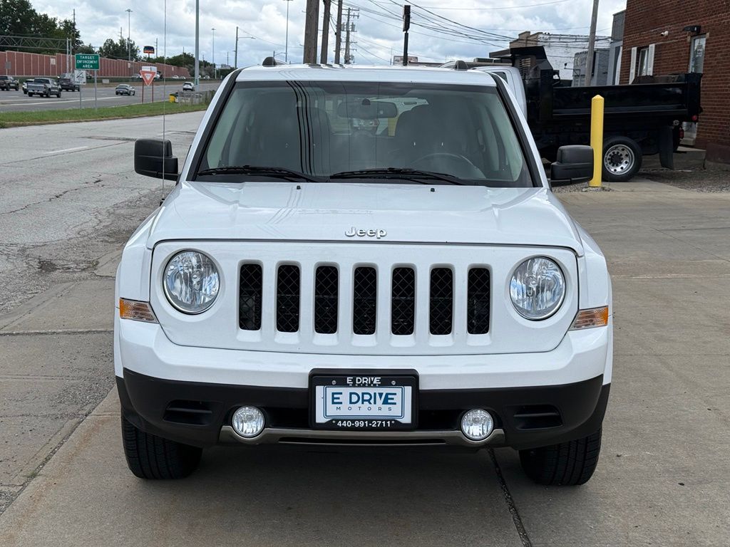 Photo 2 of 2017 Jeep Patriot Latitude