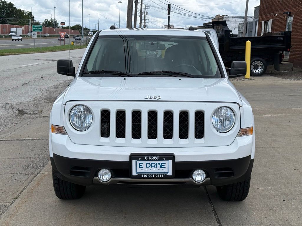 Photo 3 of 2017 Jeep Patriot Latitude