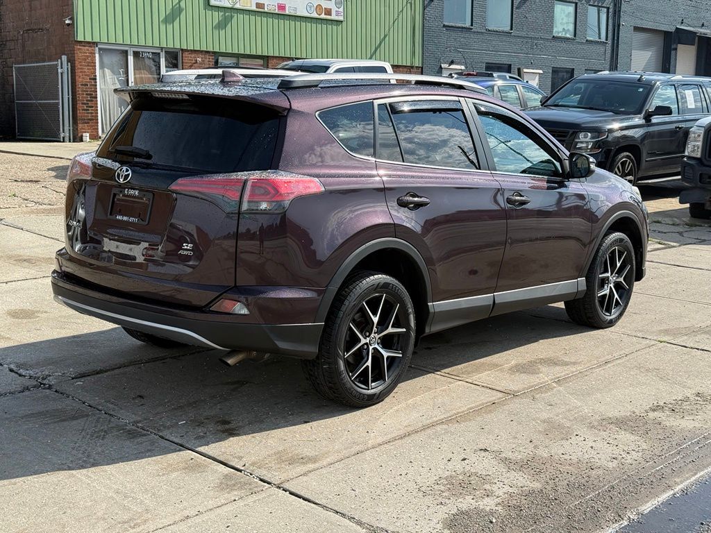 Photo 4 of 2017 Toyota RAV4 SE