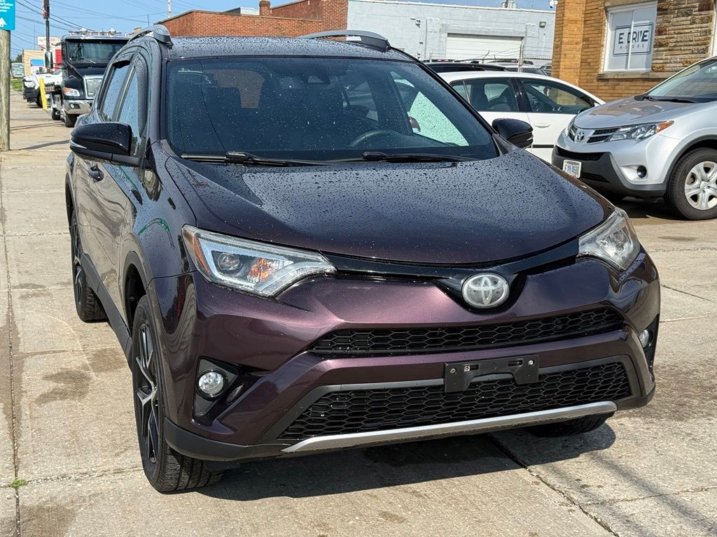 Photo 3 of 2017 Toyota RAV4 SE