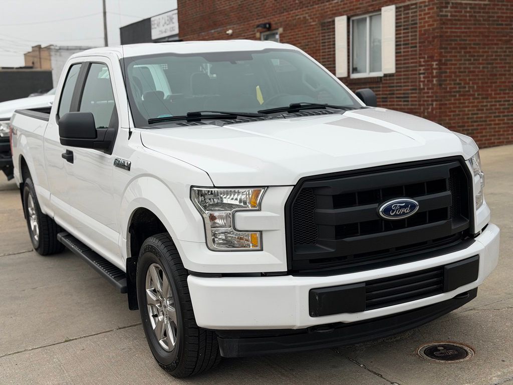 Photo 3 of 2017 Ford F-150 XL