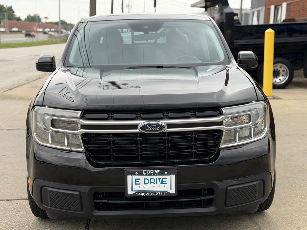 Photo 2 of 2022 Ford Maverick Lariat