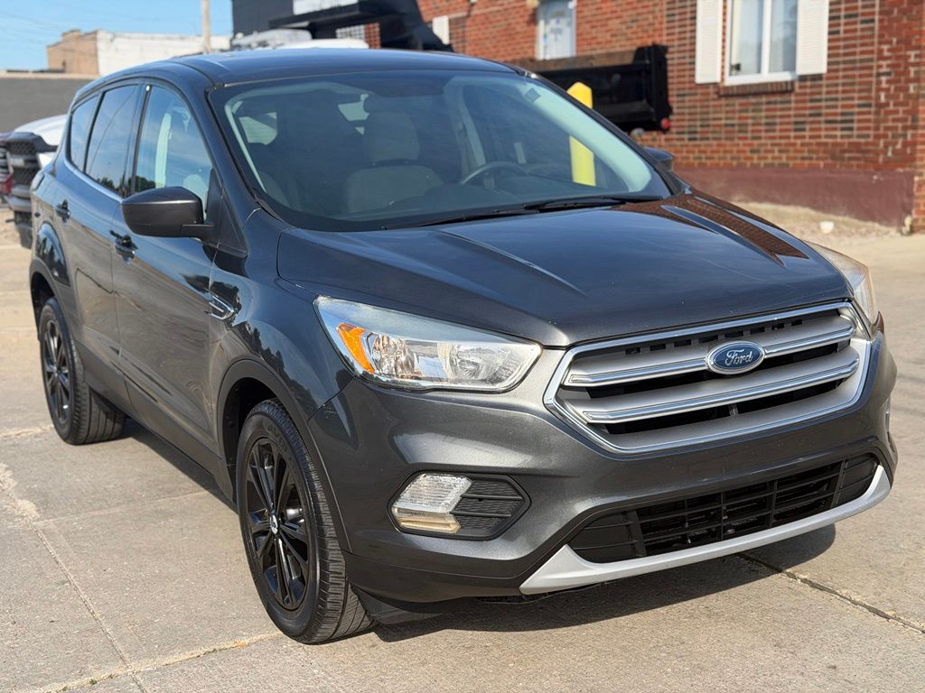 Photo 3 of 2017 Ford Escape SE