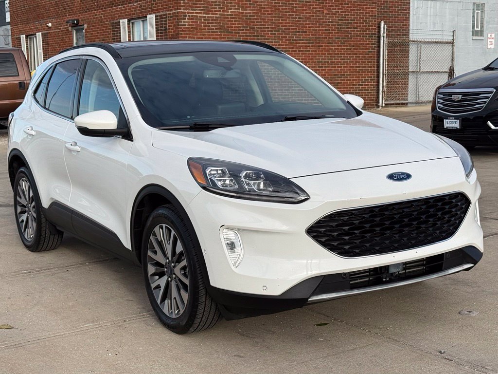 Photo 4 of 2020 Ford Escape Titanium