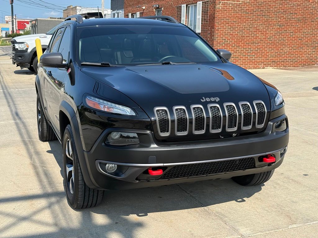 Photo 3 of 2018 Jeep Cherokee Trailhawk